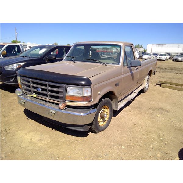 1996 FORD F150 REG CAB 4WD 1FTEF14N4TLA38284 Runs and Drives, No Reverse (Missing Rear Window)