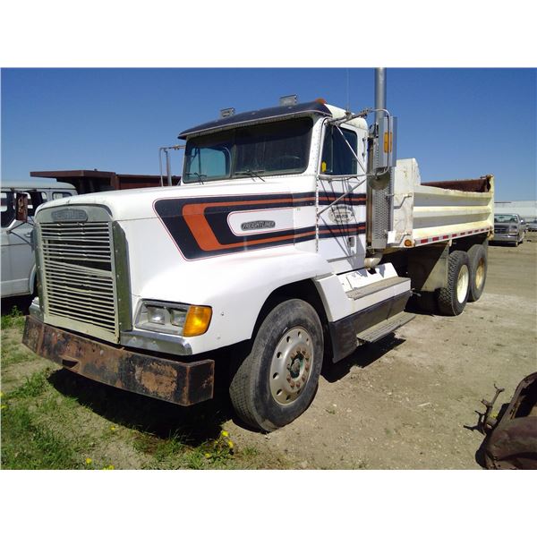 Freightliner Tandem Gravel Truck - 425 CAT Engine, 18 Speed, Eaton Fuller Transmission (has keys)