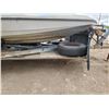 Image 7 : 15' FIBERGLASS SEA RAY W/ 120 HP OUTBOARD & 1981 UNIVISION TRAILER HB105100581 *CONTENTS IN BOAT SOL