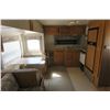 Image 5 : Sportsman 2803P Camper 29' x 8' - Locks & Has keys -  Wheel Chair Accessible
