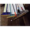 Image 2 : Push Broom, Squeegee, Mops, Pressure Washer Brushes