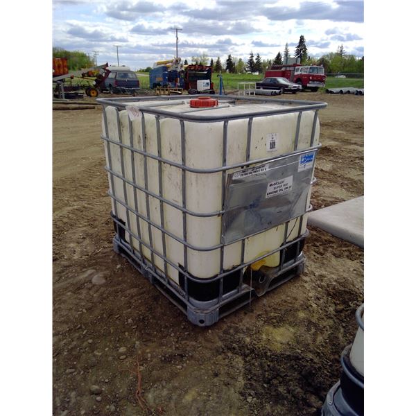 Mobil Super 1000 Engine Oil Tank