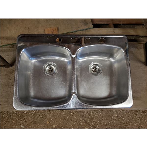 STAINLESS DOUBLE SINK 31 X 20.5"