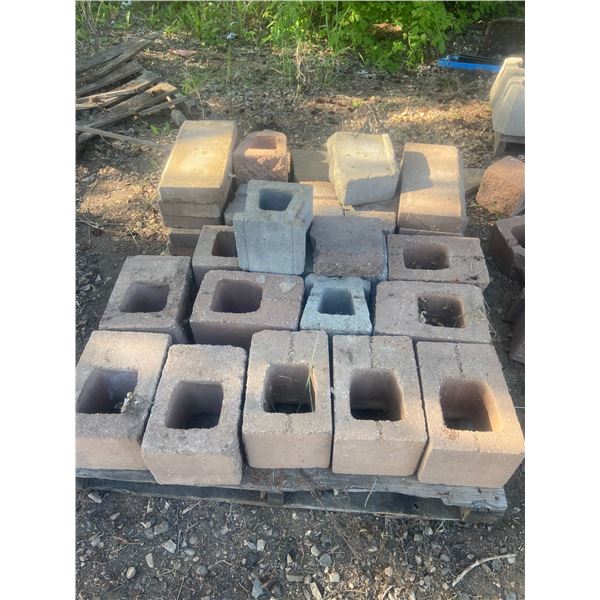 Pallet of Assorted Landscaping Brick