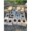Image 1 : Pallet of Assorted Landscaping Brick