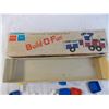 Image 2 : Build-O-Fun plastic tupper toys