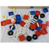 Image 3 : Build-O-Fun plastic tupper toys