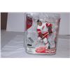 Image 2 : Gordie Howe,Joe Thornton Figures