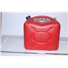 Image 1 : Fuel jug