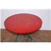 Image 2 : Round table with metal legs 21X30