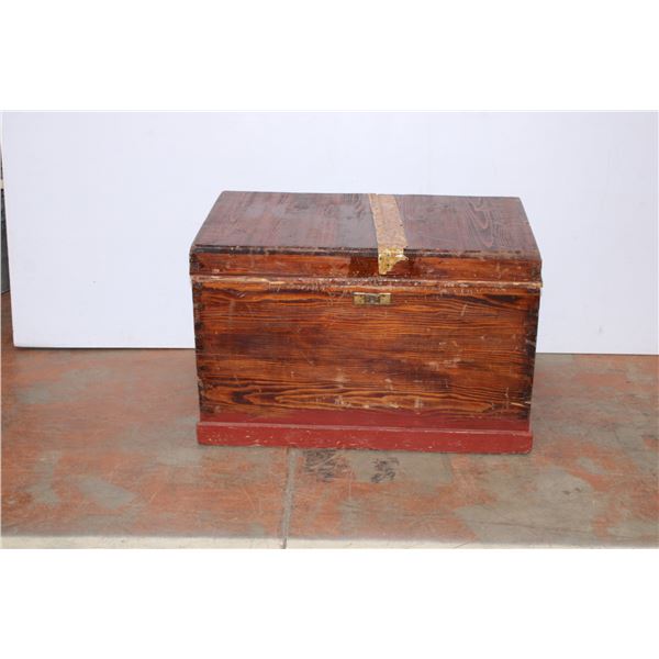 Wood Trunk 21 1/2X20X35