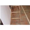 Image 3 : Vintage Wood Ladder