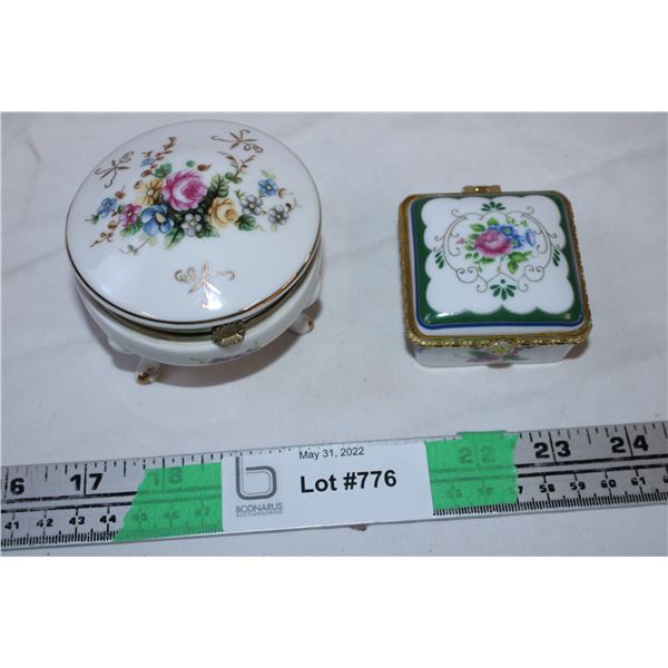 Vintage Jewelry boxes (2)