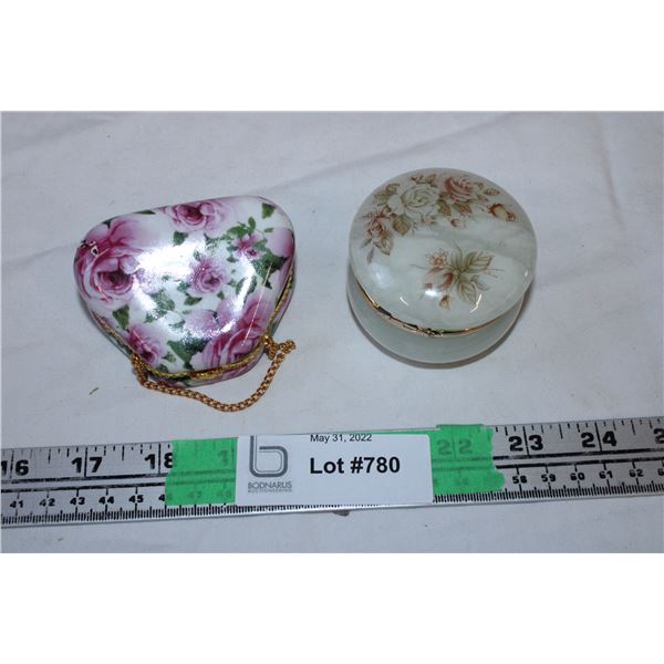 Small jewelry boxes (2)