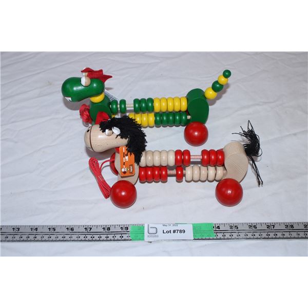 Wooden Pull Toys (2)