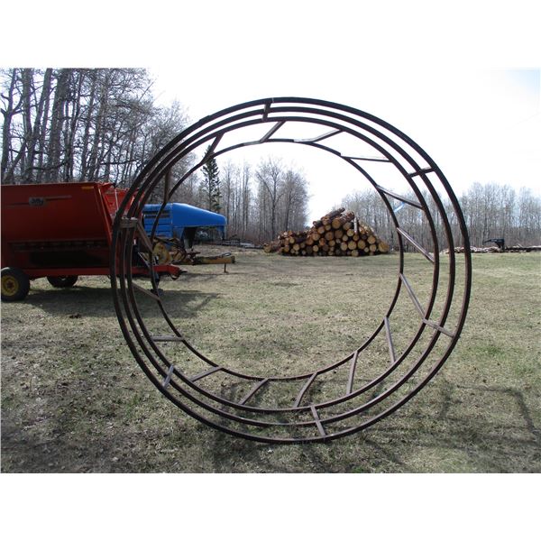 Cattle Feeder - round -1.25 Inch Tubing