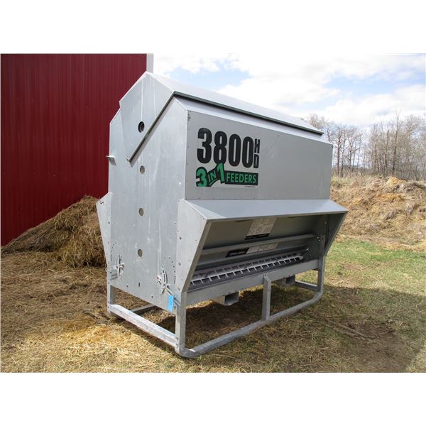 3800HD 3-in-one feeder - 8ft x 90"tall