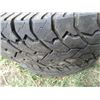 Image 5 : (2) 285/75 R16 All-Terrain tires