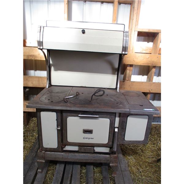Wood cookstove enterprise princess with water reservoir