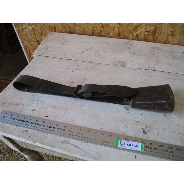 Cow strap with bell