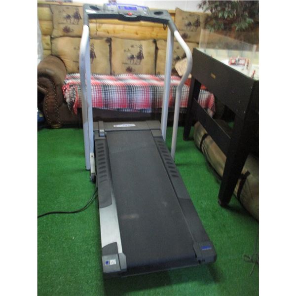 Weslo Cadence 400 CS workout machine space saver