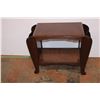 Image 2 : Vintage magazine rack end table - 13x26x22
