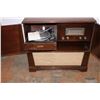 Image 2 : Vintage record player cabinet + radio - 16x34x32