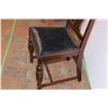 Image 4 : Antique wood chair (small)
