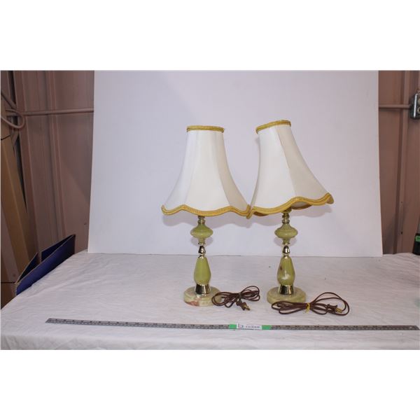 Vintage Table Lamps (2 both working)