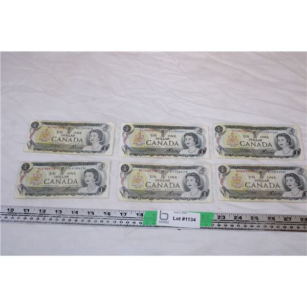 Canadian One Dollar Bills (6)