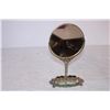 Image 3 : Magnifying Mirror