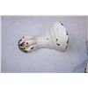 Image 3 : Cast Iron bathtub claw feet