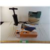 Image 1 : 2 air mattresses and 1 pump