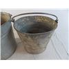 Image 2 : 2 Galvanized buckets