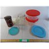 Image 1 : Assorted storage containers and plastic plates