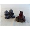 Image 4 : Golden coasters and stone figurines