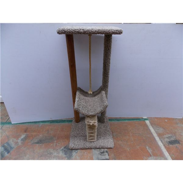 *Cat scratcher post 50" tall