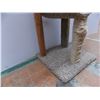 Image 3 : *Cat scratcher post 50" tall