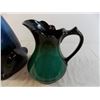 Image 3 : Blue mountain water pitcher + blue and black ceramic dog