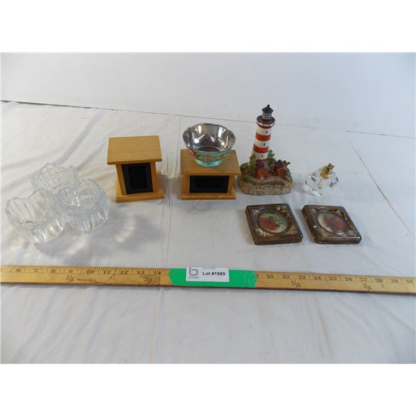 Flower resin coaster plus cups and lighthouse figurine