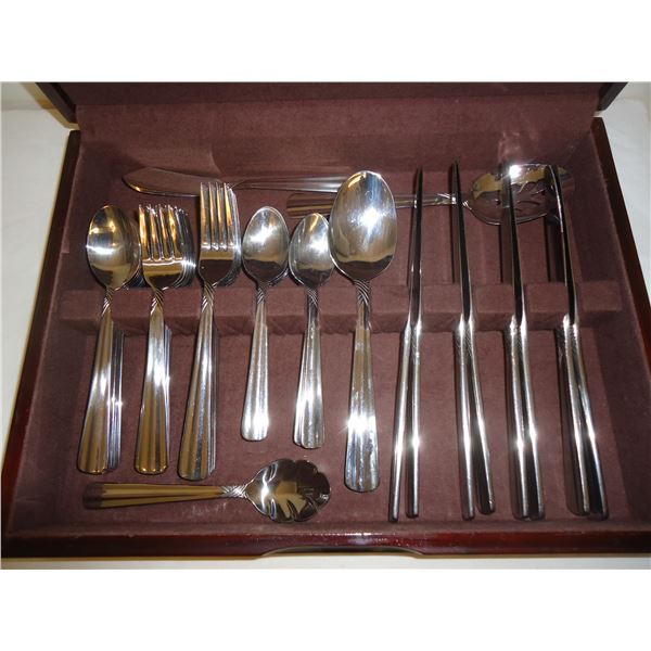 Stainless steel flatware 40 piece set with four piece completer set