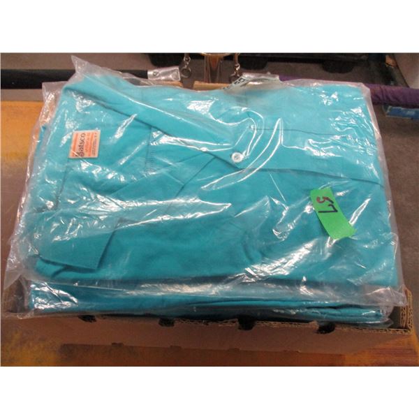 NEW (STORE CLOSE-OUT):  BOX C/W APPROX 10 BATSCO SHIRTS (SIZE SMALL)