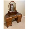 Image 1 : Vintage Vanity & Matching Mirror