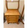 Image 2 : Vintage Wash Stand & Wooden Coat Rack