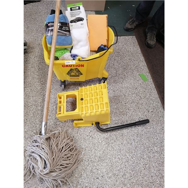 Mop with Rubbermaid Mop Bucket and Assorted Drying Cloths