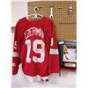Image 4 : Steve Yzerman Jersey and Poster