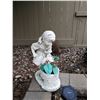 Image 1 : Garden Statue - Girl