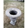 Image 1 : Stone-Like Fibreglass Planter