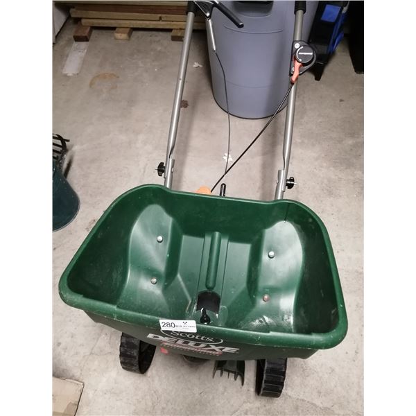 Scotts Deluxe Edgeguard Broadcast Spreader with Scoop