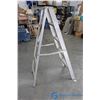 Image 1 : **Aluminum 5' Step Ladder